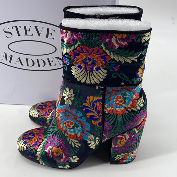 Steve Madden NEW Multi Colored Boots! - Picture 2 of 7